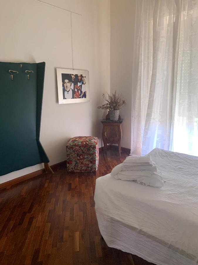 Altrove Bed and Breakfast Cagliari Exteriör bild