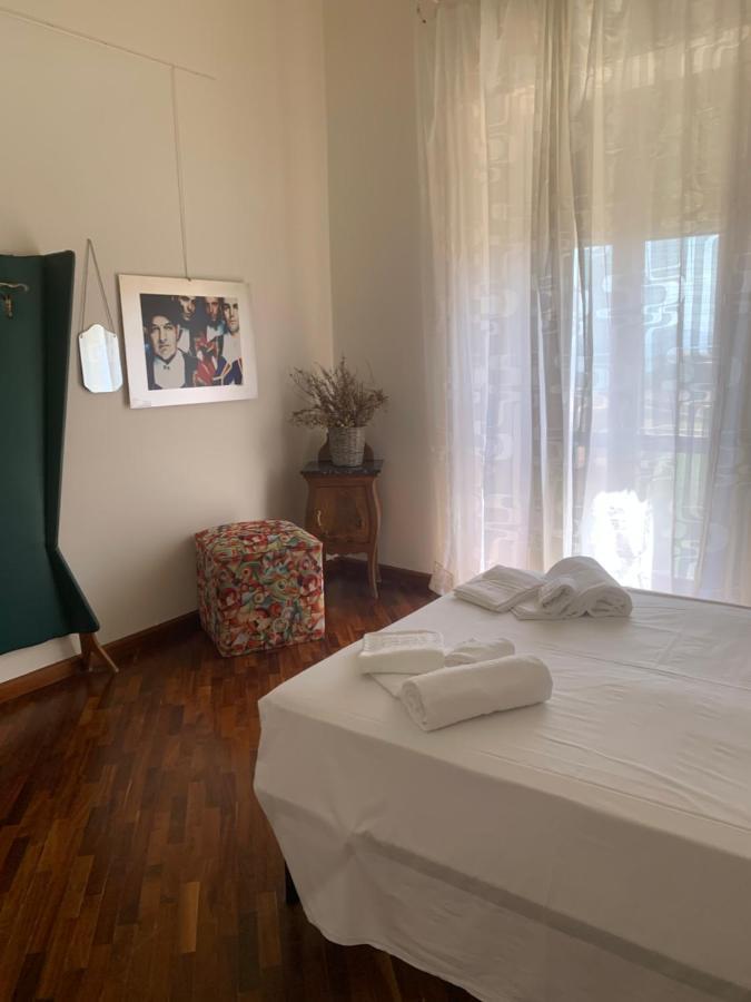 Altrove Bed and Breakfast Cagliari Exteriör bild