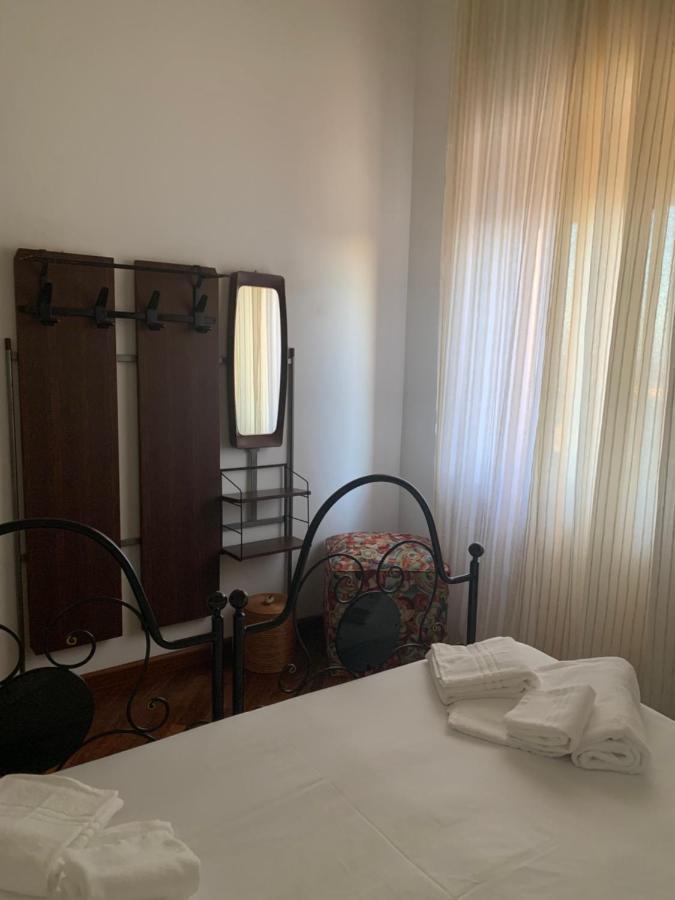 Altrove Bed and Breakfast Cagliari Exteriör bild