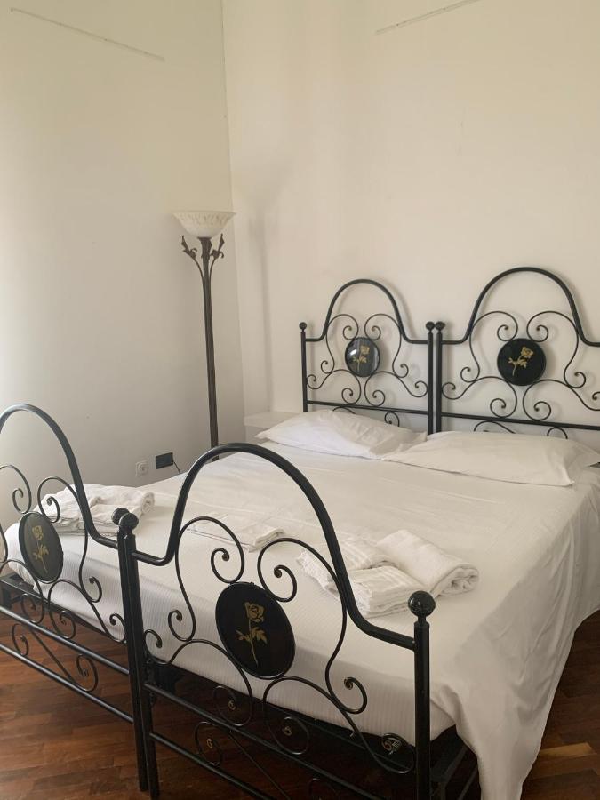 Altrove Bed and Breakfast Cagliari Exteriör bild